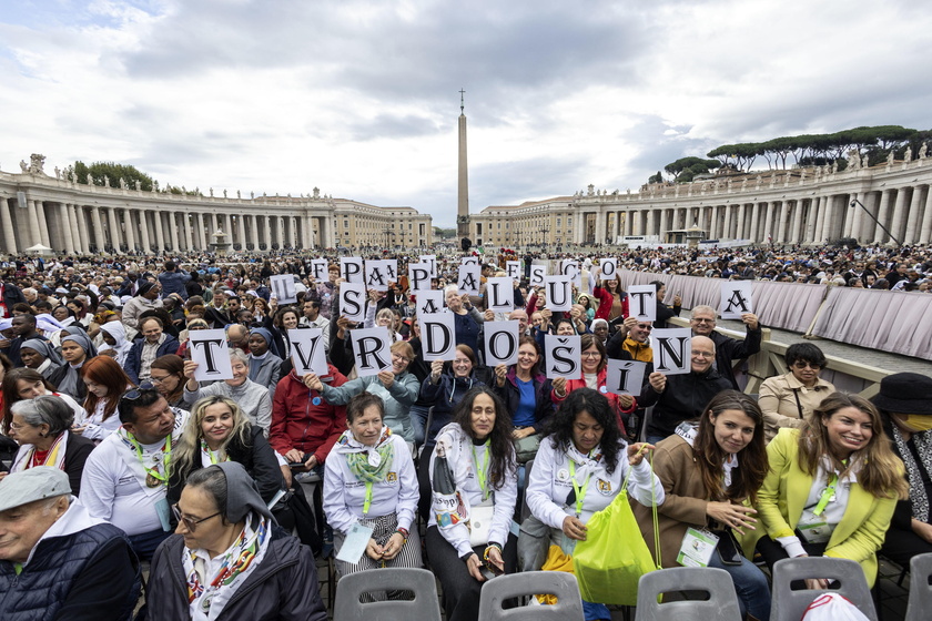 Pope Francis canonizes 'Martyrs of Damascus', three others in the Vatican