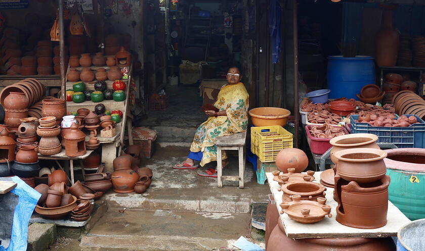 Preparations for India's festival of lights Diwali in Bangalore