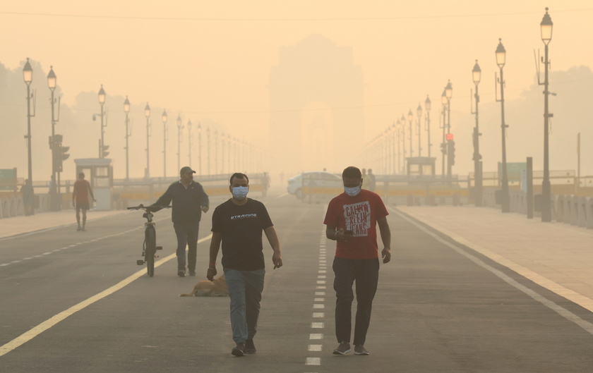 Delhi and national capital region battles severe and very poor air quality in New Delhi