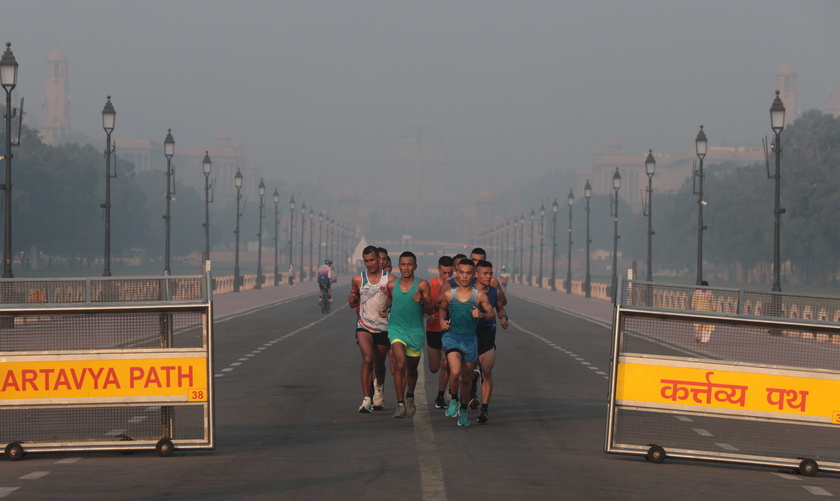 Delhi and national capital region battles severe and very poor air quality in New Delhi