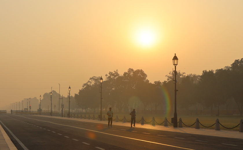 Delhi and national capital region battles severe and very poor air quality in New Delhi