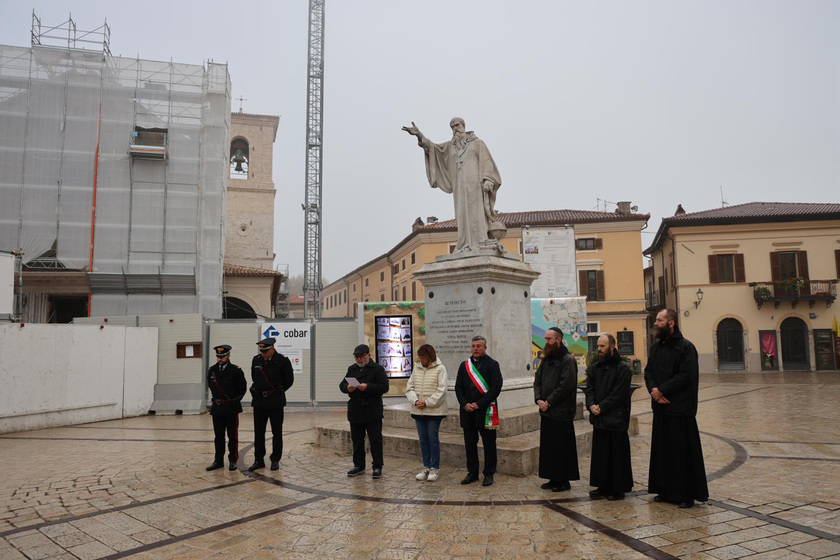 Preghiera in piazza per l'anniversario del sisma di Norcia