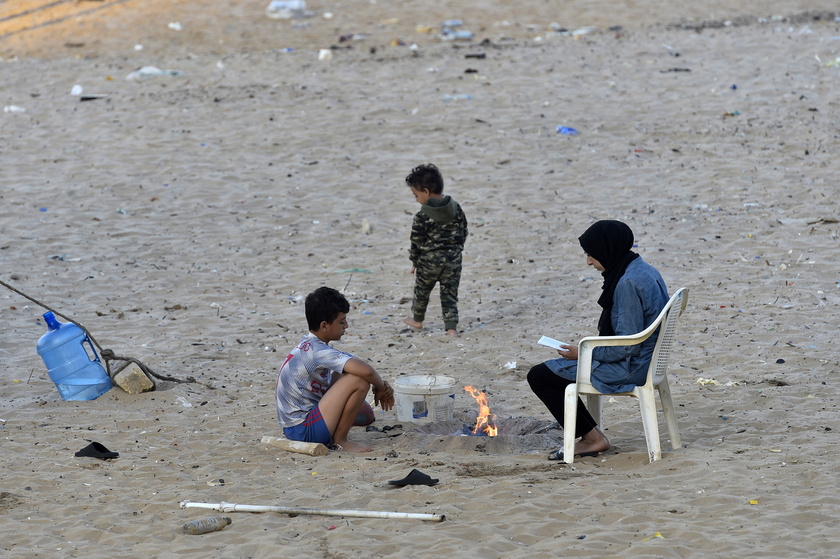 Displaced people stay at streets in Beirut