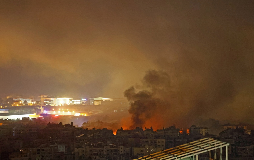 Israeli airstrikes hit southern Beirut suburb