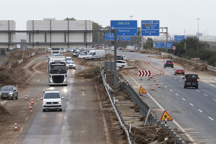 Aftermath of deadly floods in Spain as toll surpasses 150