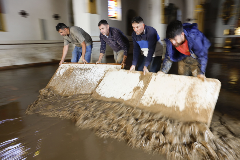 High-altitude isolated depression brings rain, floods to Malaga, Spain