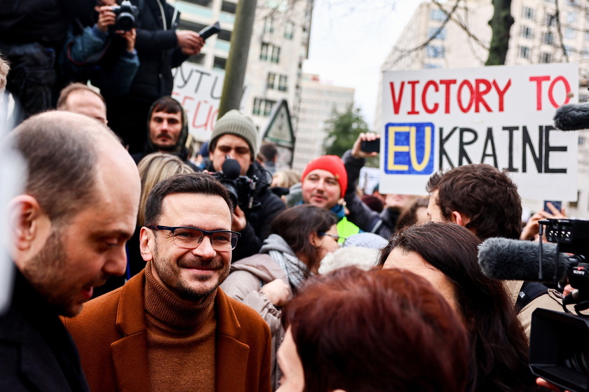 Anti-war demonstration in Berlin led by prominent Russian opposition figures