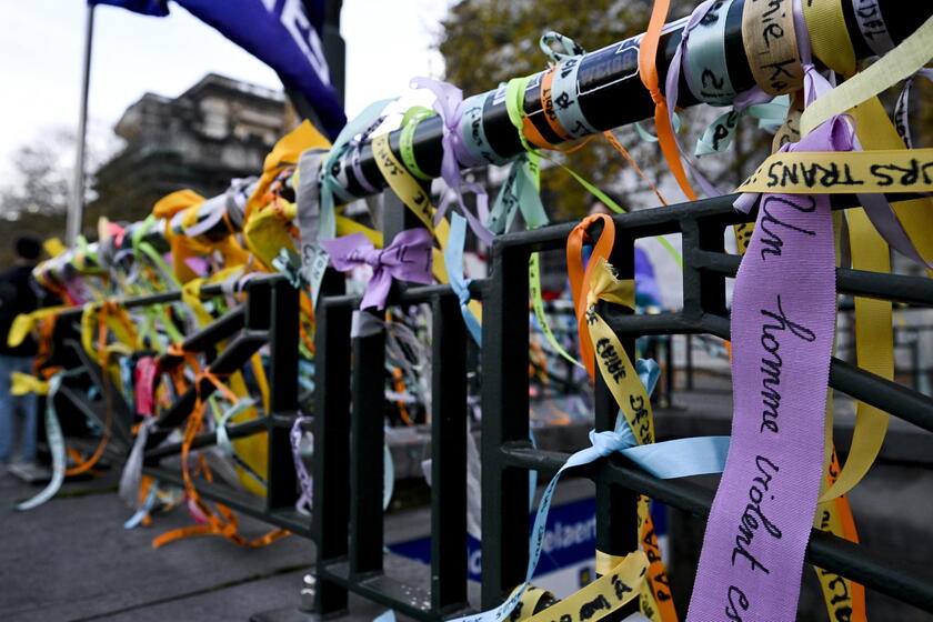 Le manifestazioni contro la violenza sulle donne nel mondo