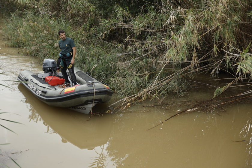 Search for missing people continues in the aftermath of deadly floods in Spain