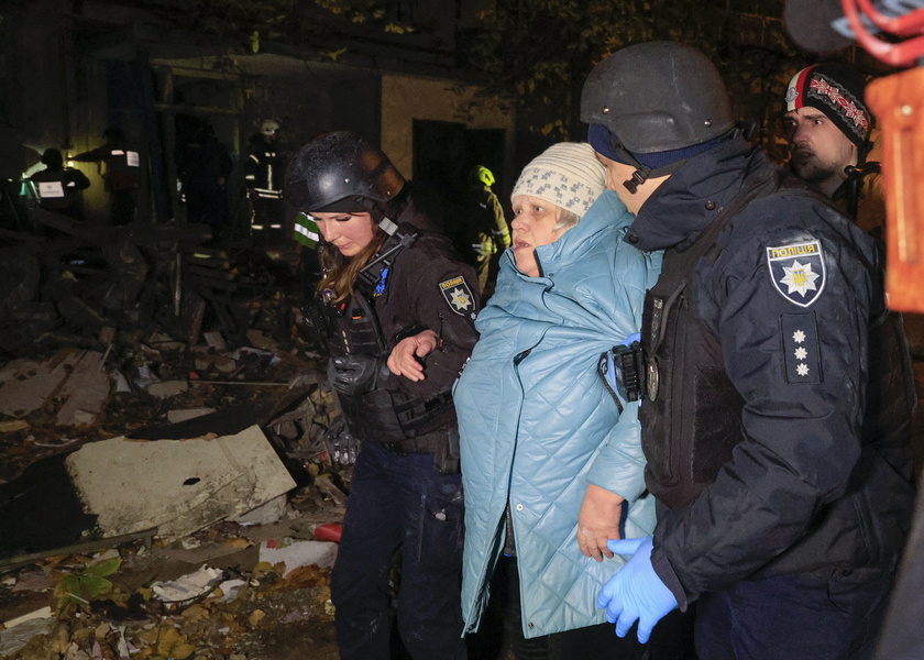 At least 25 injured in glide bomb strike on Kharkiv