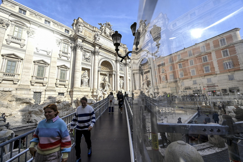 Apre la passerella panoramica della Fontana di Trevi