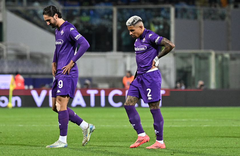 ++ Calcio: Bove si accascia al suolo,sospesa Fiorentina-Inter ++