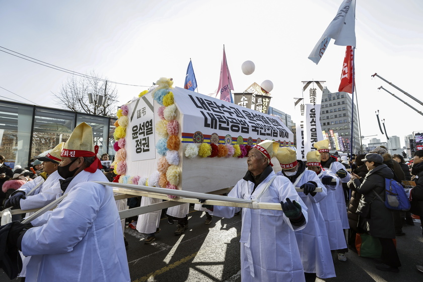 Protest calls for impeachment of South Korean President Yoon