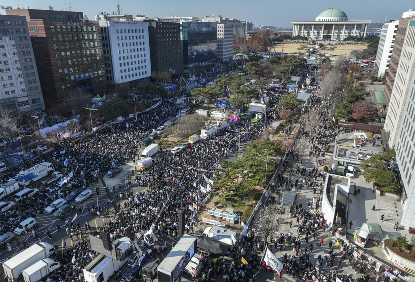 Protest calls for impeachment of South Korean President Yoon