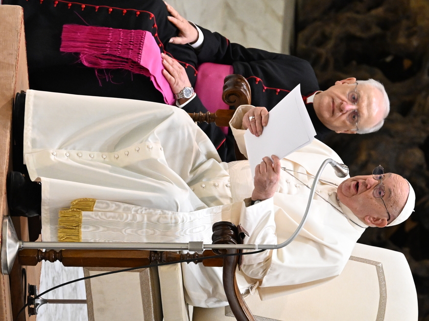 Il Papa, vicino agli abitanti di Mayotte colpiti dal ciclone