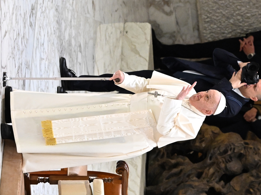 Il Papa, vicino agli abitanti di Mayotte colpiti dal ciclone