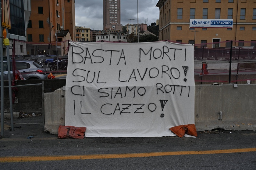 Operaio morto, sindacati in strada 'si investe troppo poco'