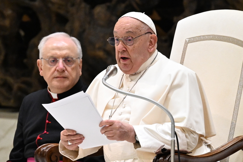 Il Papa, vicino agli abitanti di Mayotte colpiti dal ciclone