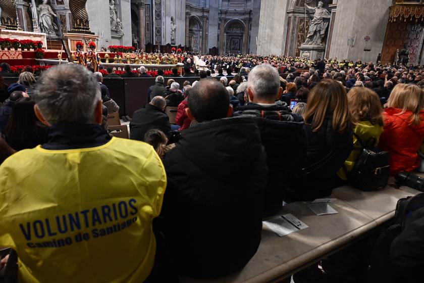 Il Papa, leggendo le notizie alcune ci fanno piangere