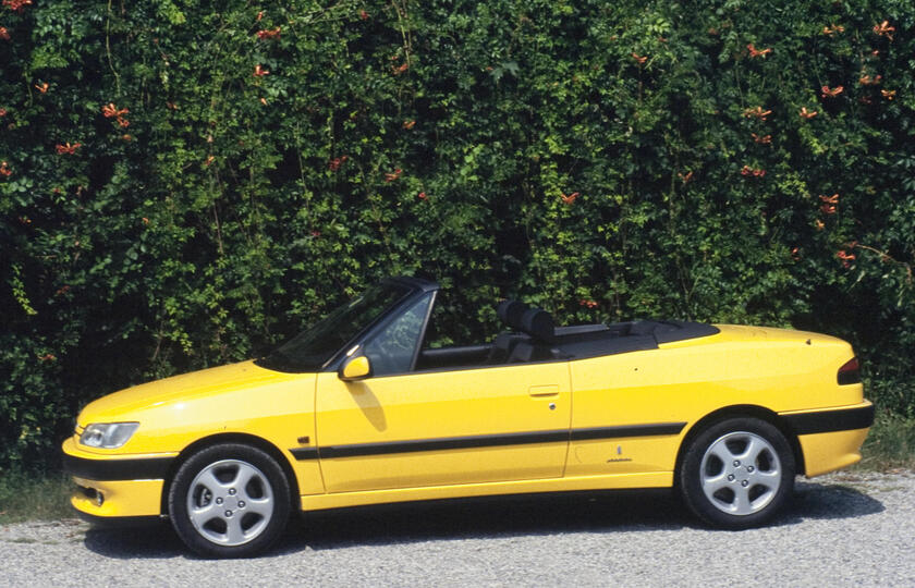 Peugeot 306 Cabriolet, oltre 30 anni di eleganza