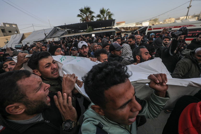 Five journalists killed in overnight Israeli strike in central Gaza