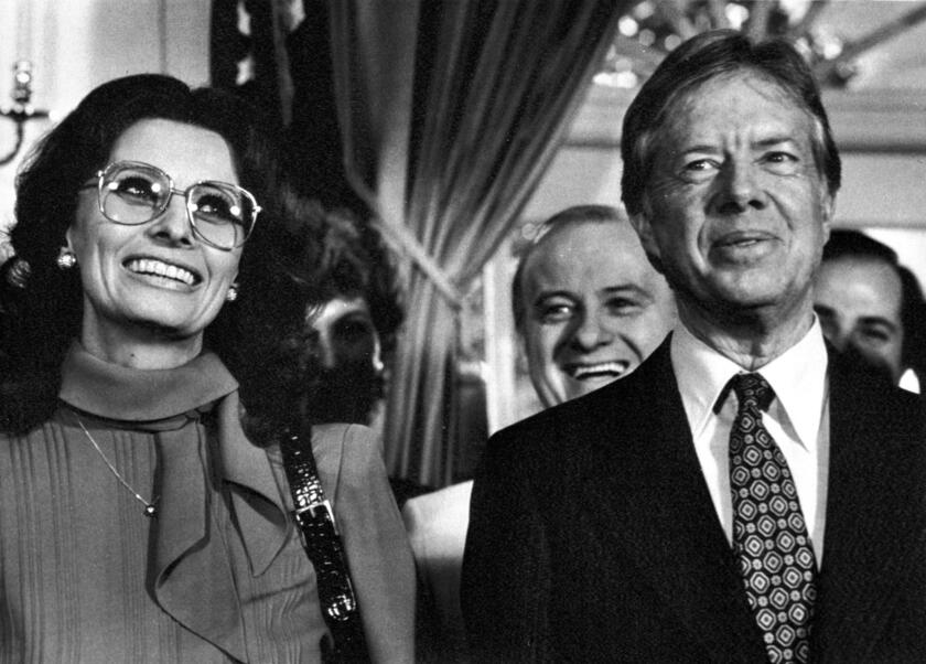 Actress Sophia Loren (Sofia Loren) joins President Jimmy Carter