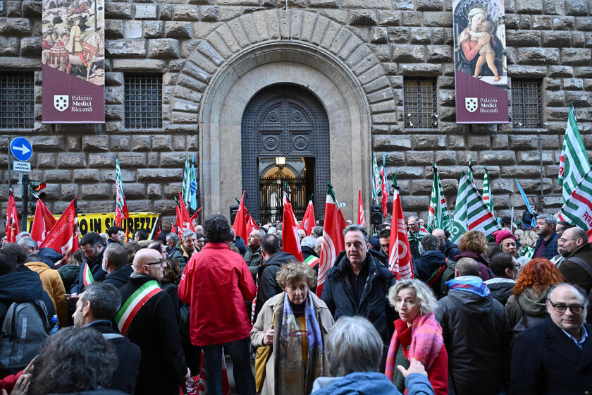 Crollo a Firenze: sindacati base, sciopero locale 19 febbraio - RIPRODUZIONE RISERVATA