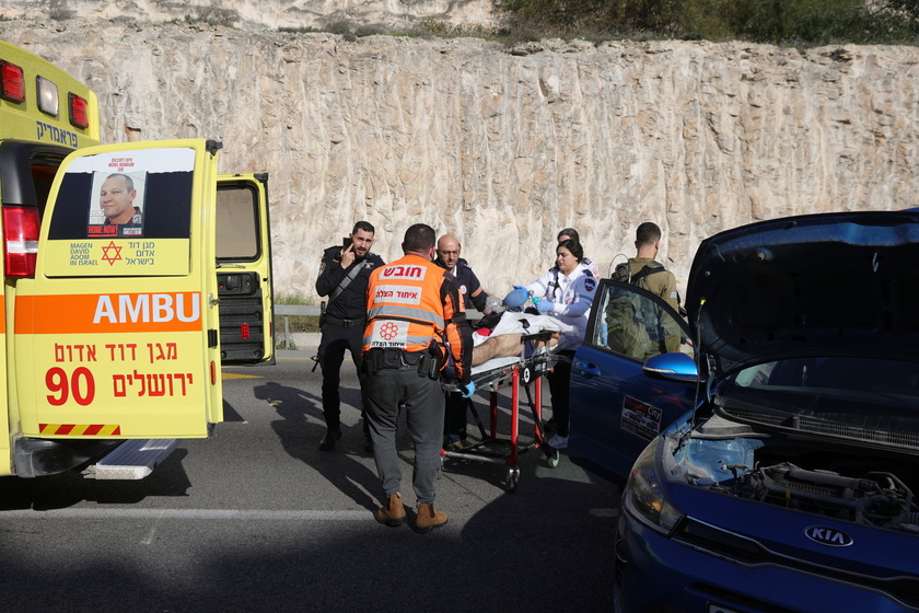 At least 8 injured in suspected shooting attack at West Bank settlement near Jerusalem - RIPRODUZIONE RISERVATA