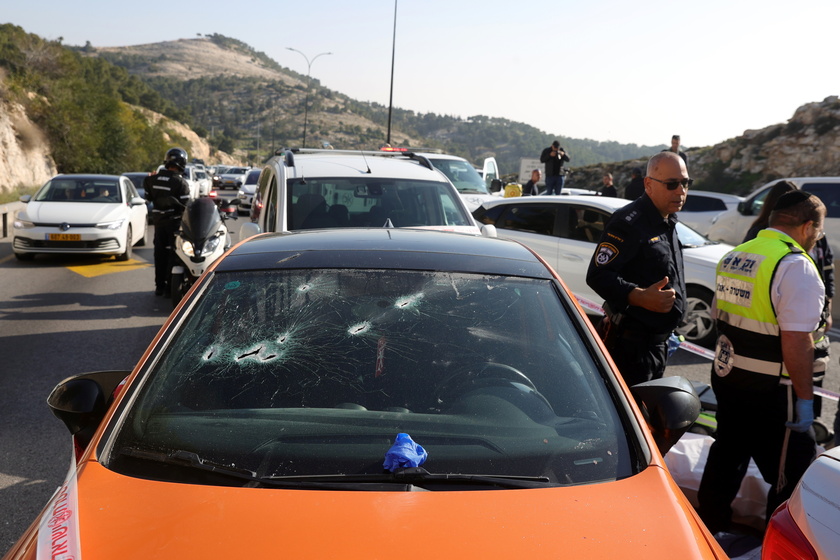 At least 8 injured in suspected shooting attack at West Bank settlement near Jerusalem - RIPRODUZIONE RISERVATA