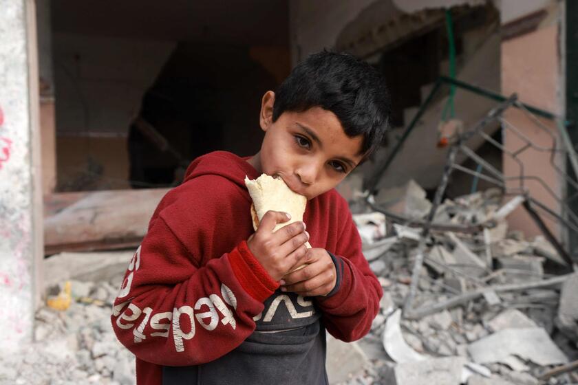La vita quasi impossibile dei bambini palestinesi&nbsp;a&nbsp;Rafah © ANSA/AFP