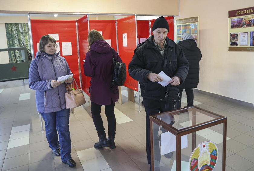 Belarus holds parliamentary elections on its first single voting day - RIPRODUZIONE RISERVATA