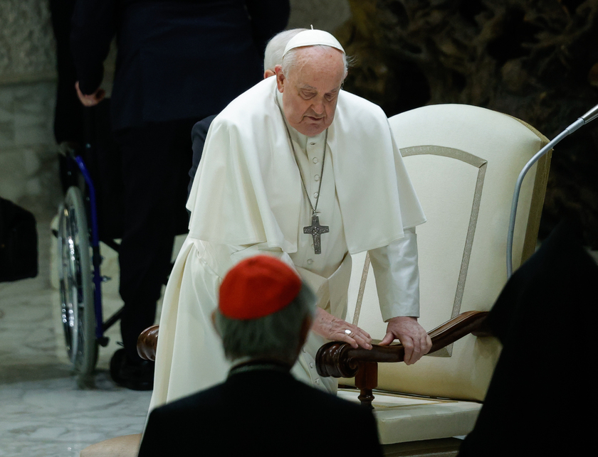 Il Papa,  'sono ancora un po ' raffreddato ' - RIPRODUZIONE RISERVATA