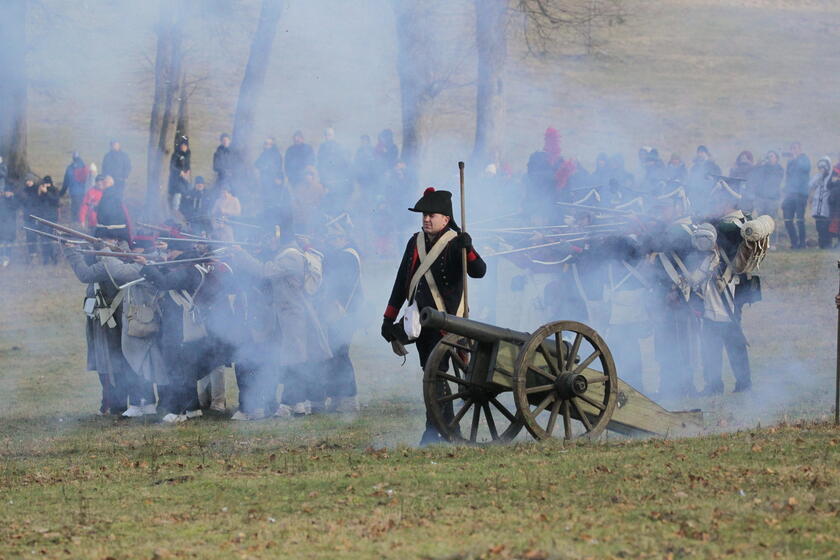 Historical military club members reenact  'Battle of Bergfriede ' in Poland © ANSA/EPA