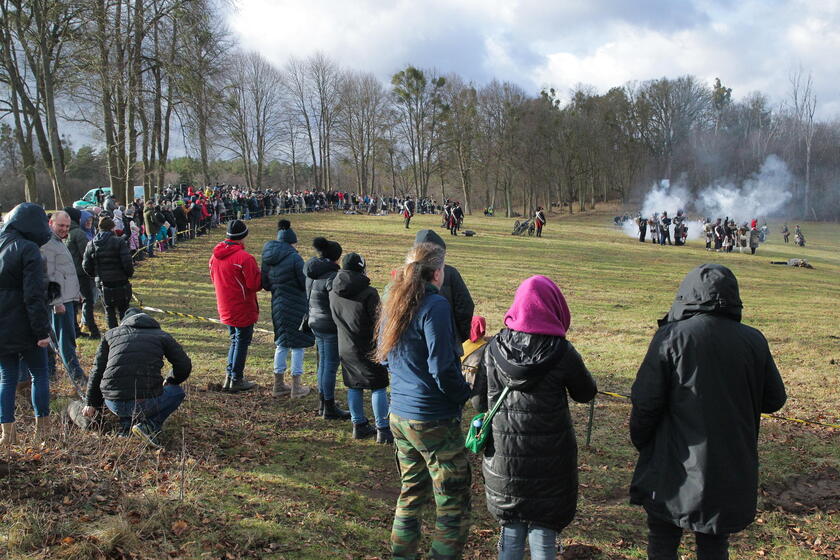 Historical military club members reenact  'Battle of Bergfriede ' in Poland © ANSA/EPA