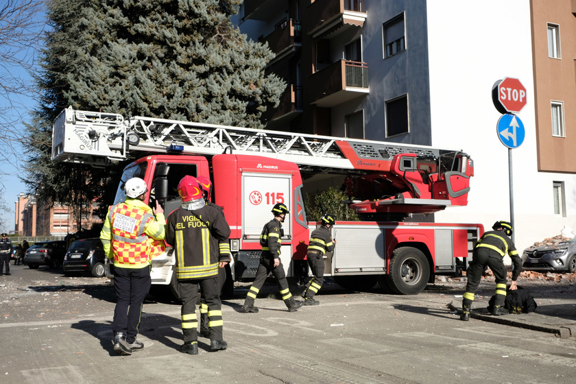 Corsico, esplosione in appartamento - RIPRODUZIONE RISERVATA