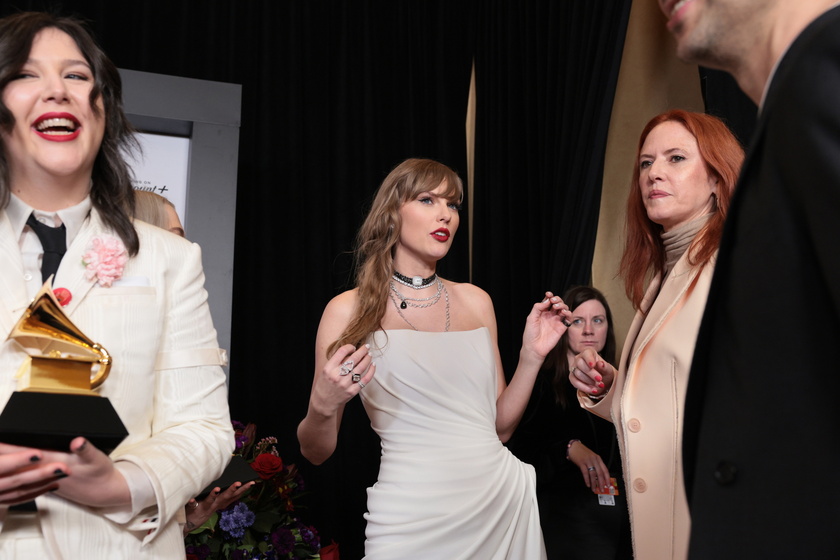 Press Room - 66th Annual Grammy Awards - RIPRODUZIONE RISERVATA