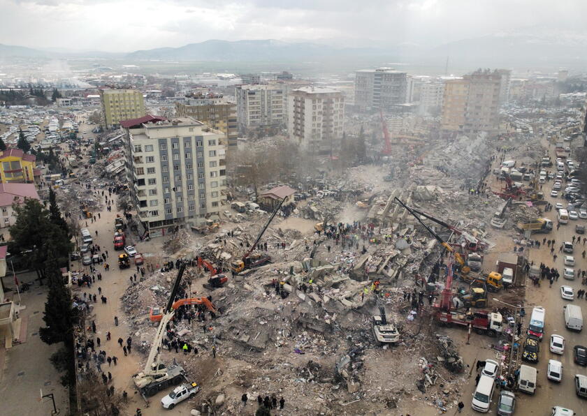 Un anno fa il terremoto nel sudest della Turchia e in Siria - RIPRODUZIONE RISERVATA