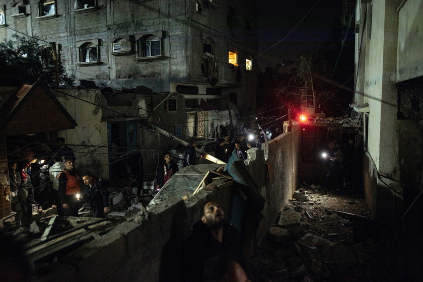 Damage following Israeli strike on Rafah camp, southern Gaza - RIPRODUZIONE RISERVATA