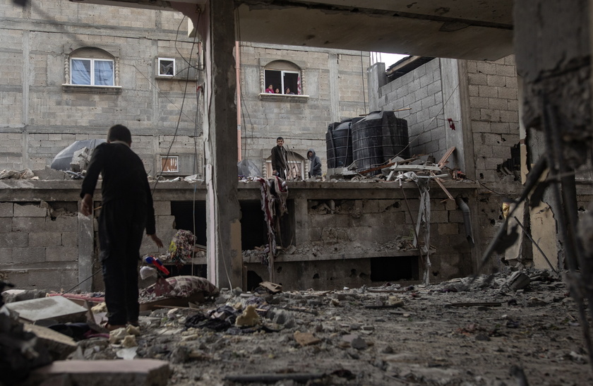 Damage following Israeli strike on Rafah camp, southern Gaza - RIPRODUZIONE RISERVATA