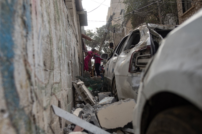 Damage following Israeli strike on Rafah camp, southern Gaza - RIPRODUZIONE RISERVATA