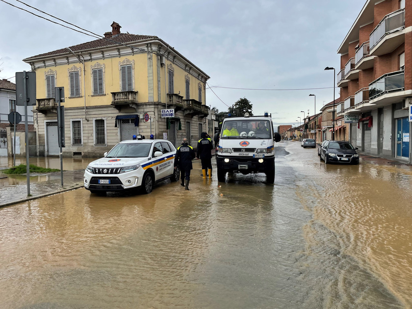 Maltempo: guadi, strade e ponti chiusi nell 'Alessandrino - RIPRODUZIONE RISERVATA