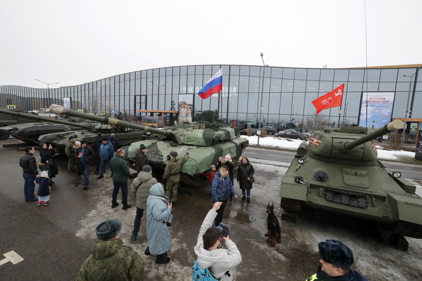 Military exhibition in St. Petersburg - RIPRODUZIONE RISERVATA