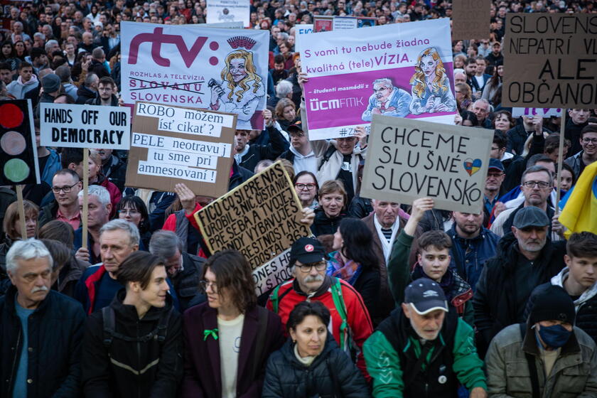 Protest over planned reorganization of public broadcasting in Slovakia