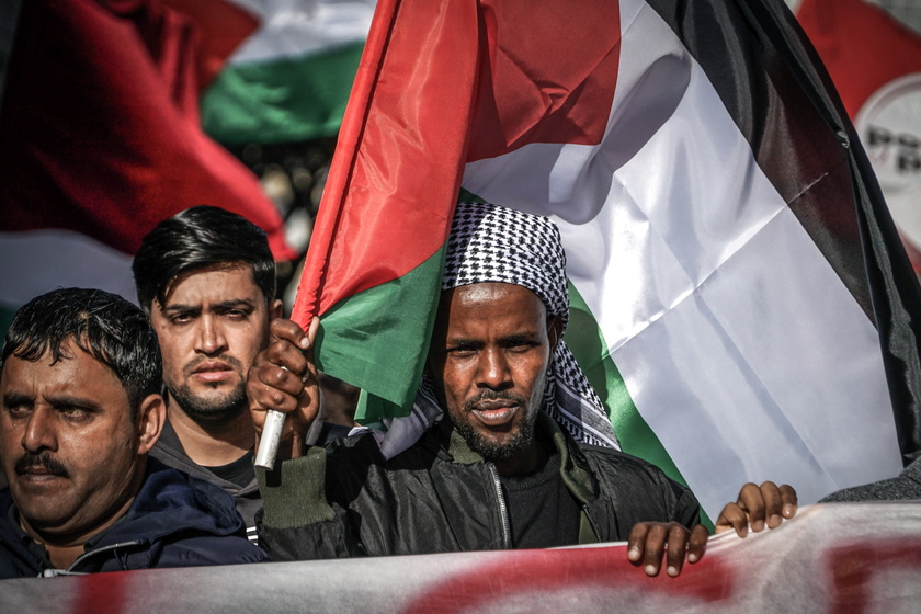 Demonstration in solidarity with the Palestinian people in Naples - RIPRODUZIONE RISERVATA