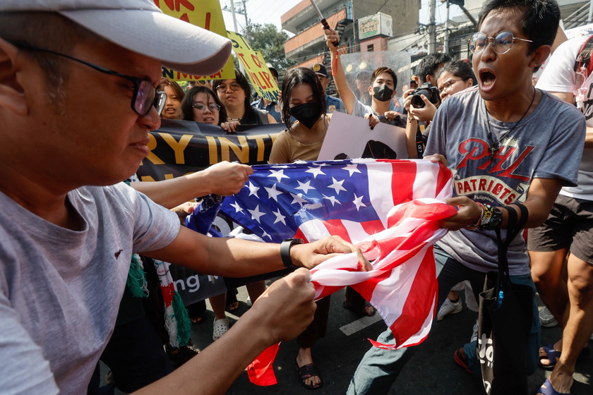 Protest against visit of US Secretary of State Blinken in Manila - RIPRODUZIONE RISERVATA