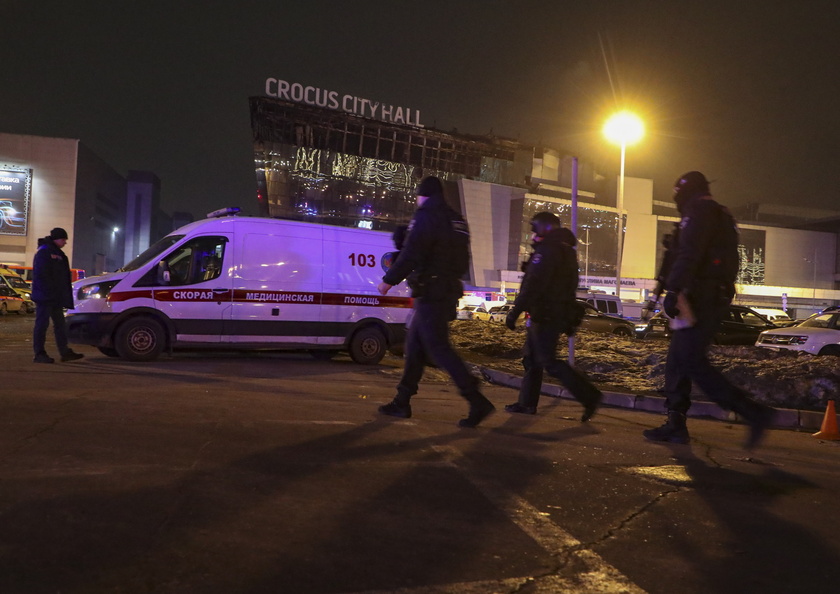 At least 40 dead in shooting attack and fire in Crocus City Hall concert venue - RIPRODUZIONE RISERVATA