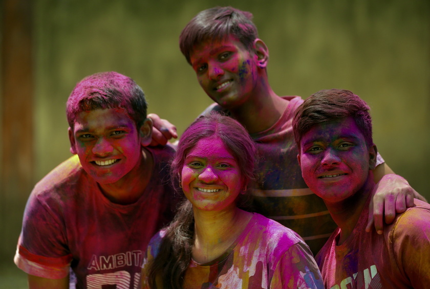 Holi festival celebrations in Bangalore - RIPRODUZIONE RISERVATA