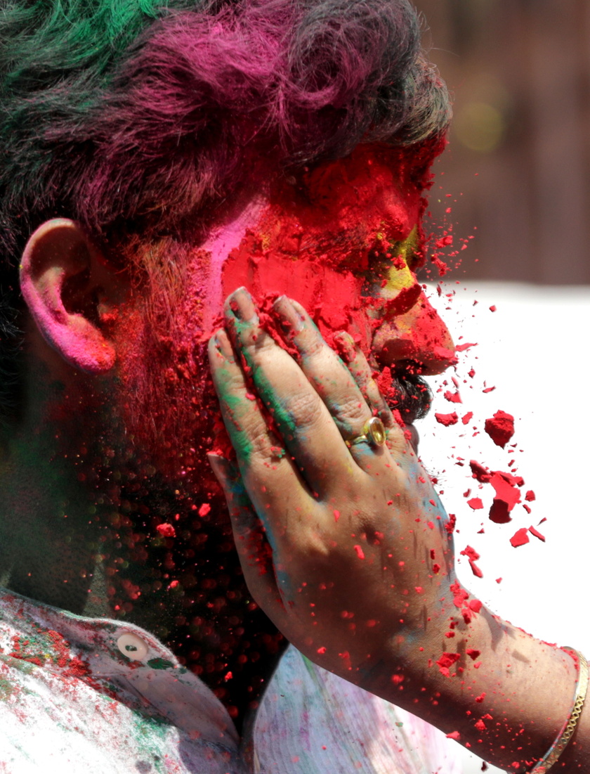 Holi festival celebrations in Kolkata - RIPRODUZIONE RISERVATA