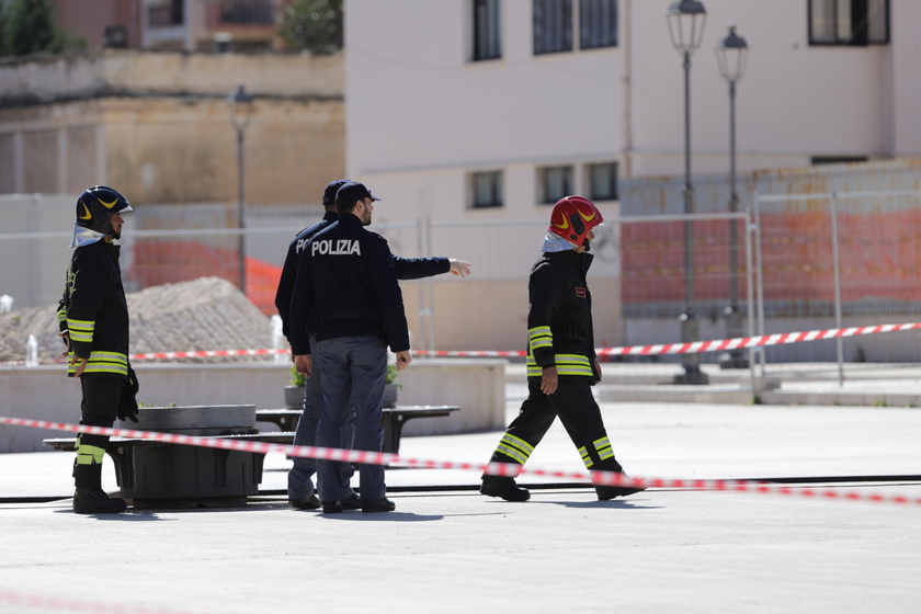 Allarme bomba a Trani, sospesa circolazione treni - RIPRODUZIONE RISERVATA