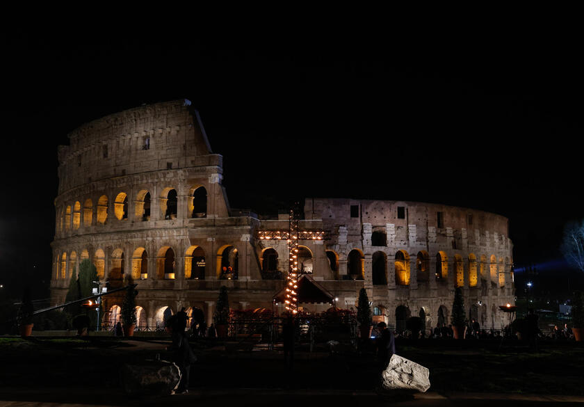 Via Crucis - Way of the Cross ' in Rome - RIPRODUZIONE RISERVATA